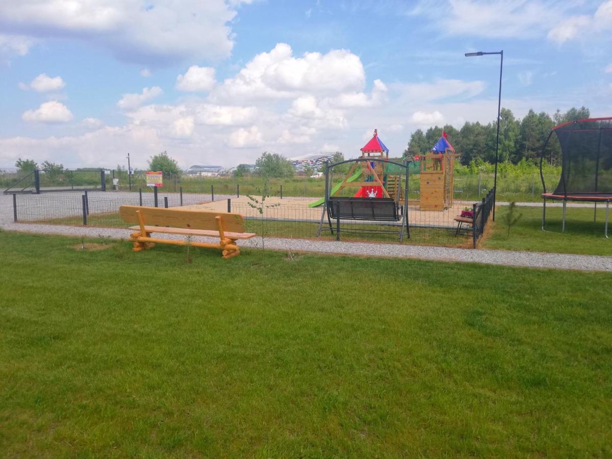 Mszczonów Grabska Osada Apartamenty - 100M Od Suntago Park-Domki Ogrzewane Caloroczne מראה חיצוני תמונה